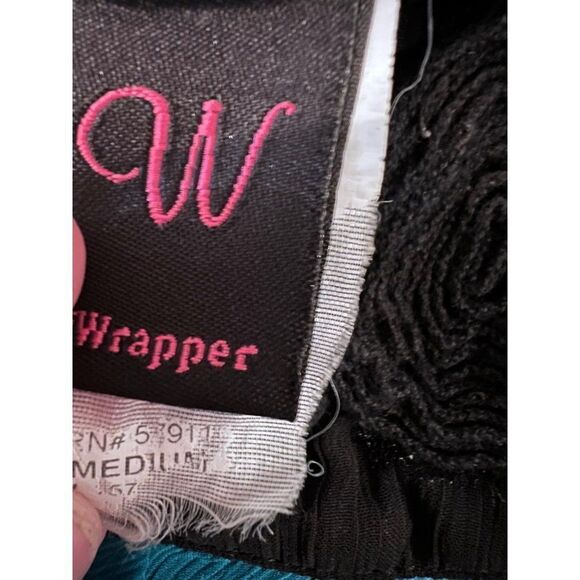 Wrapper Women's Medium Tank Top - Picture 4 of 6